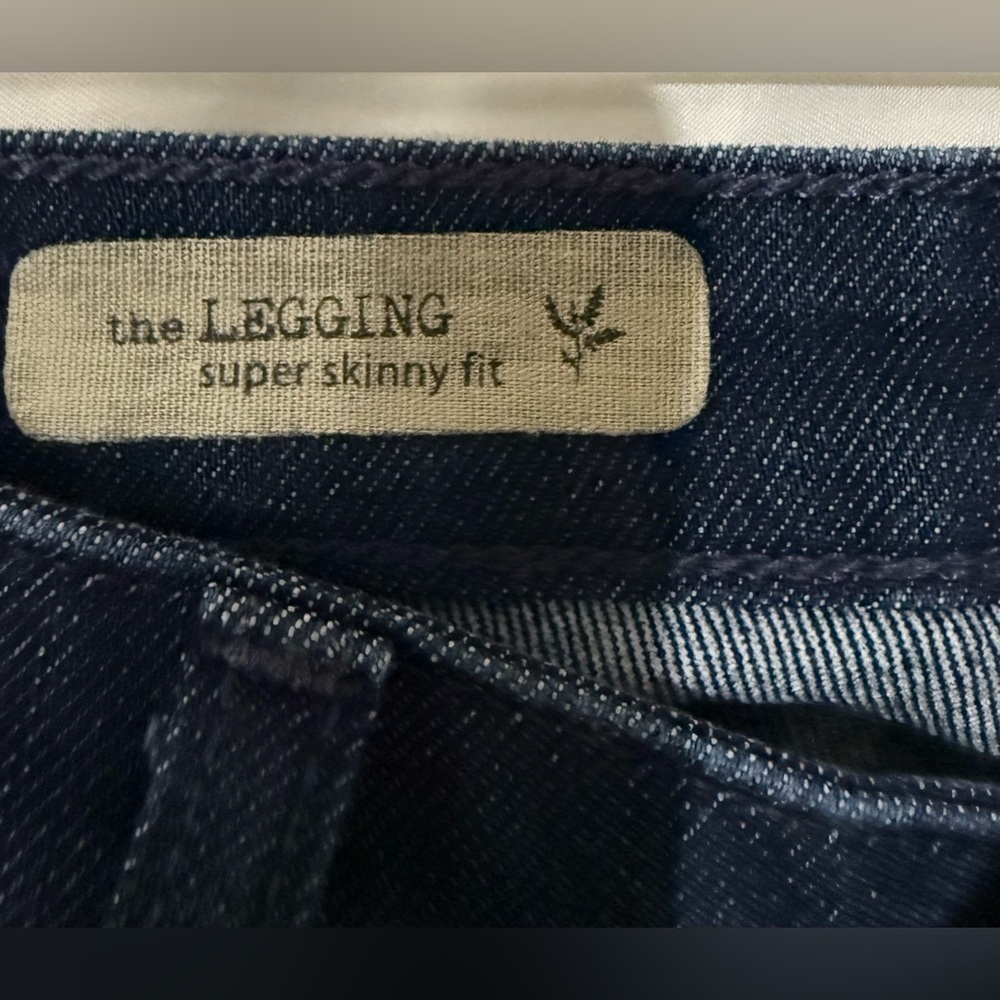AG Adriano Goldschmied “The Legging Super Skinny Fit” Mid Rise Dark Wash Jeans - Picture 4 of 10